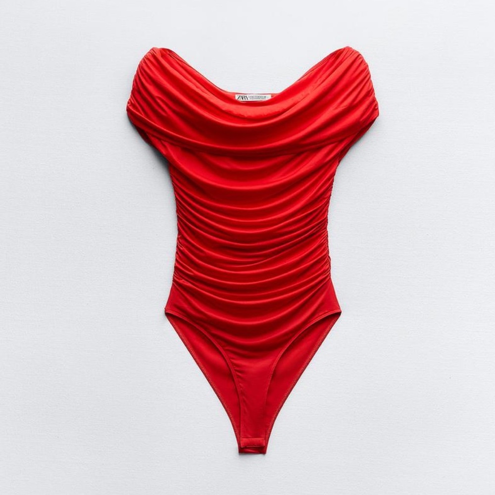 Zara NWT Draped Off the Shoulder Bodysuit in Red, Size Medium